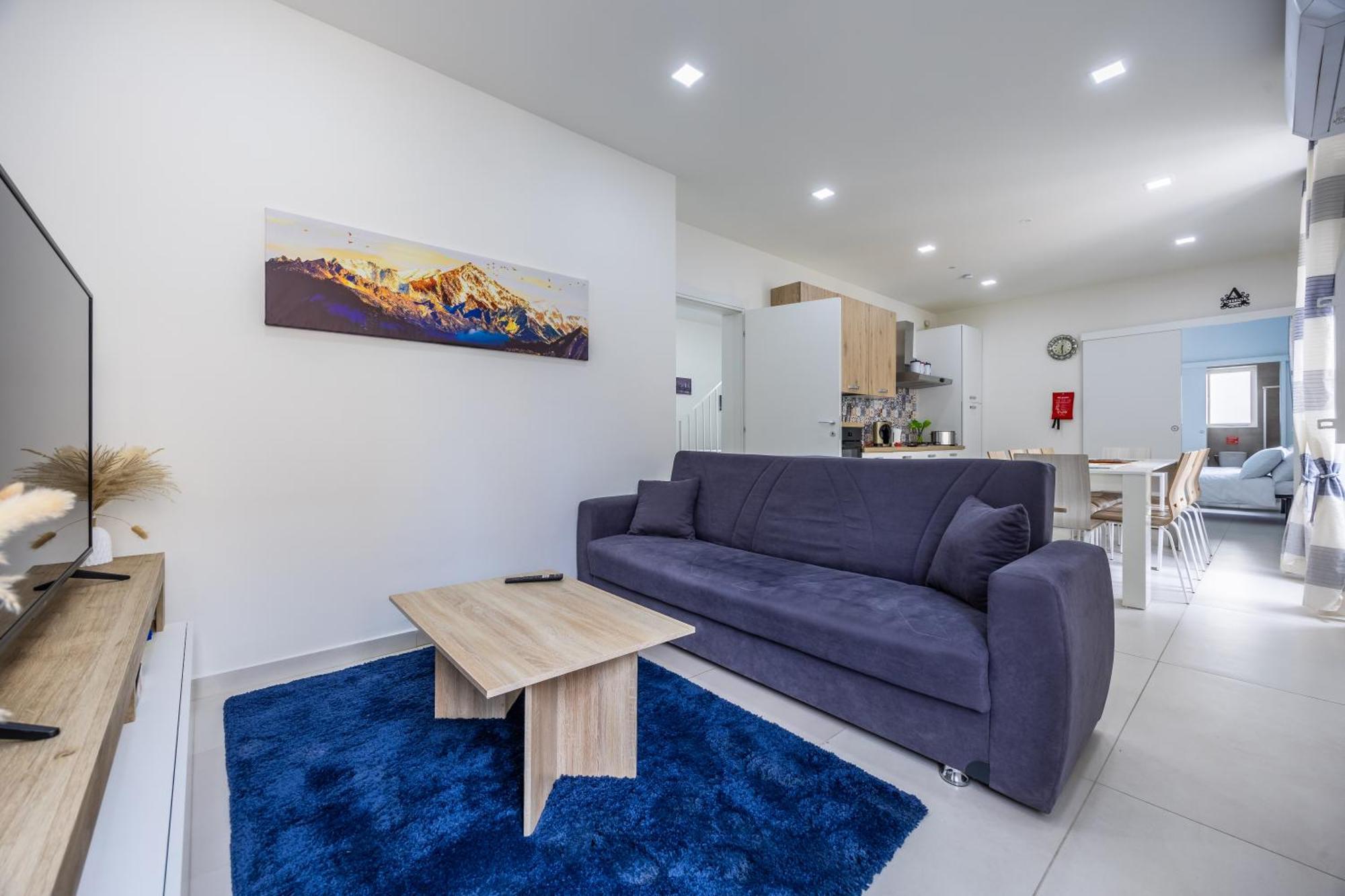 Elegant & Modern House By Sf Homes - Close To The Three Cities And The Airport Dom wakacyjny *