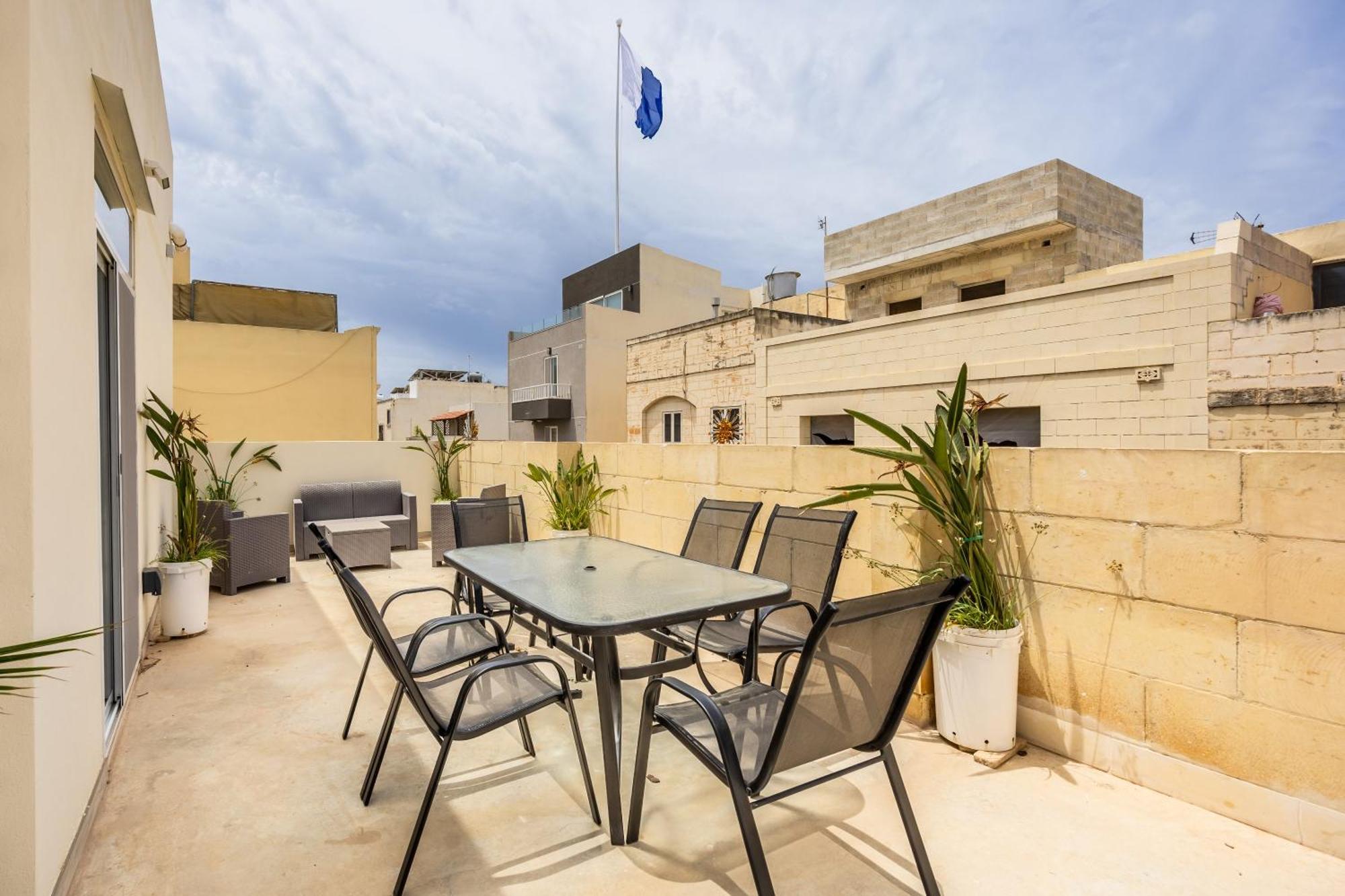 Dom wakacyjny Elegant & Modern House By Sf Homes - Close To The Three Cities And The Airport Tarxien